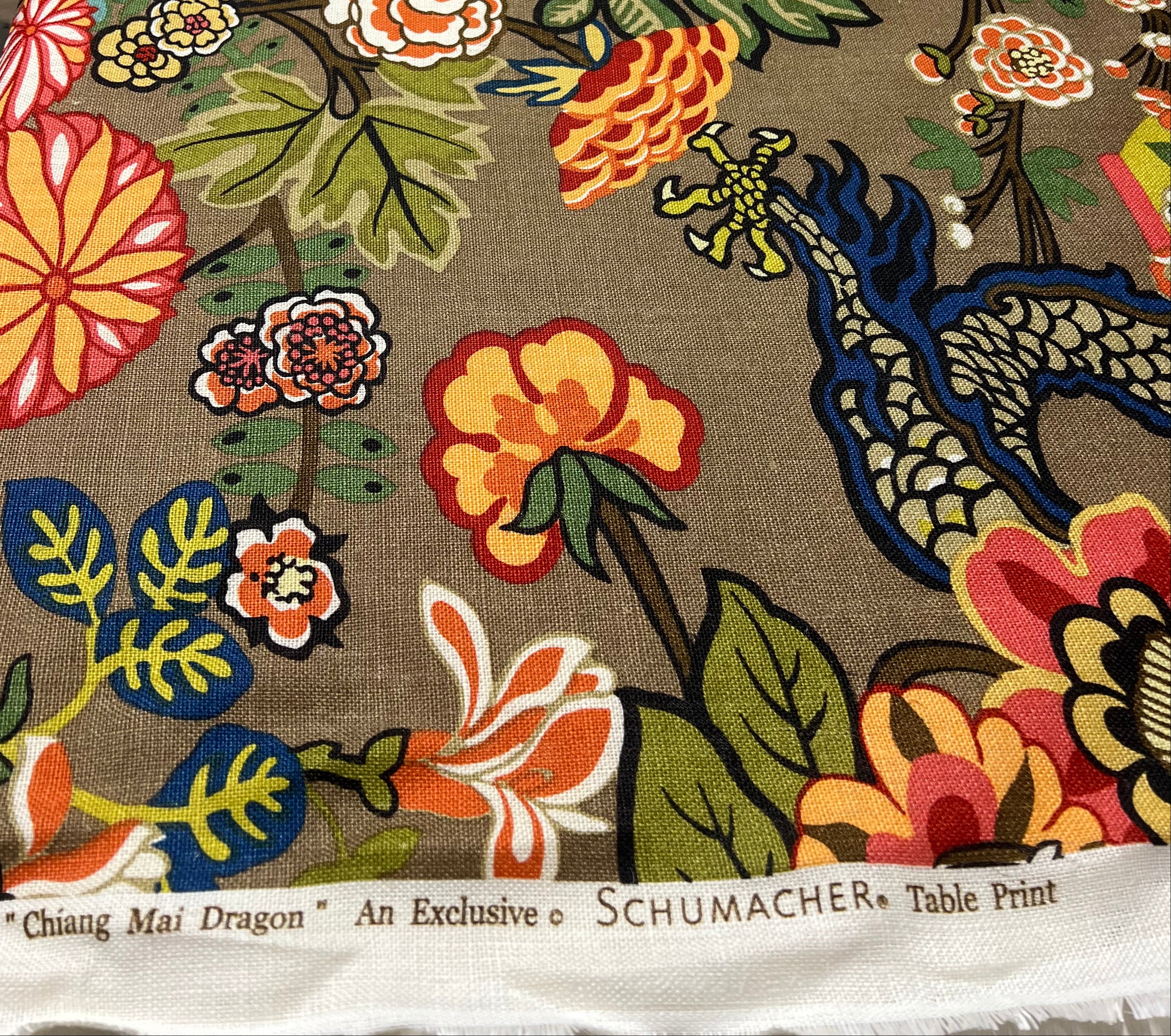 Schumacher Chang Mai Dragon in Mocha