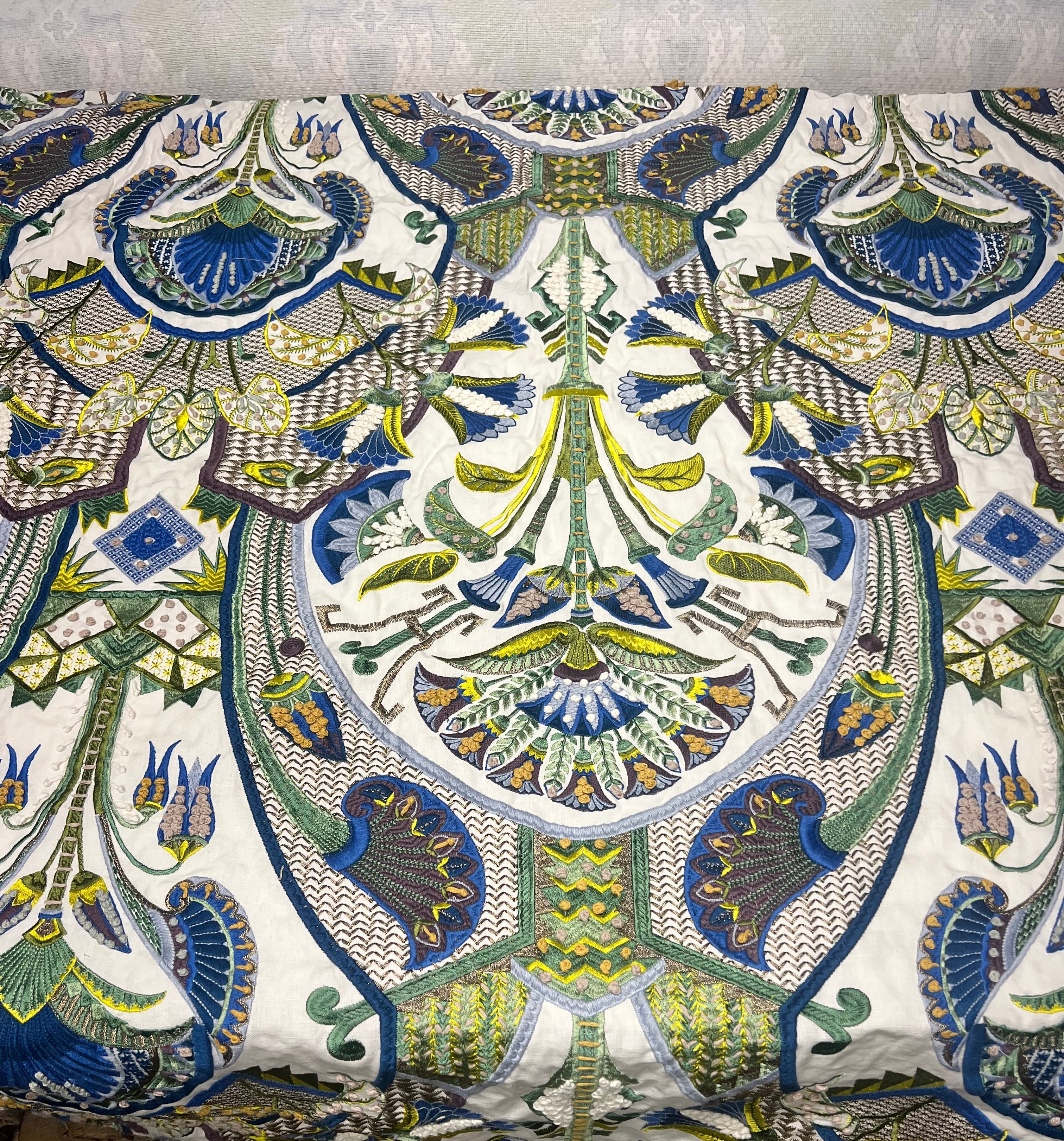 Pierre Frey Fleurs d’eau in Lazuli